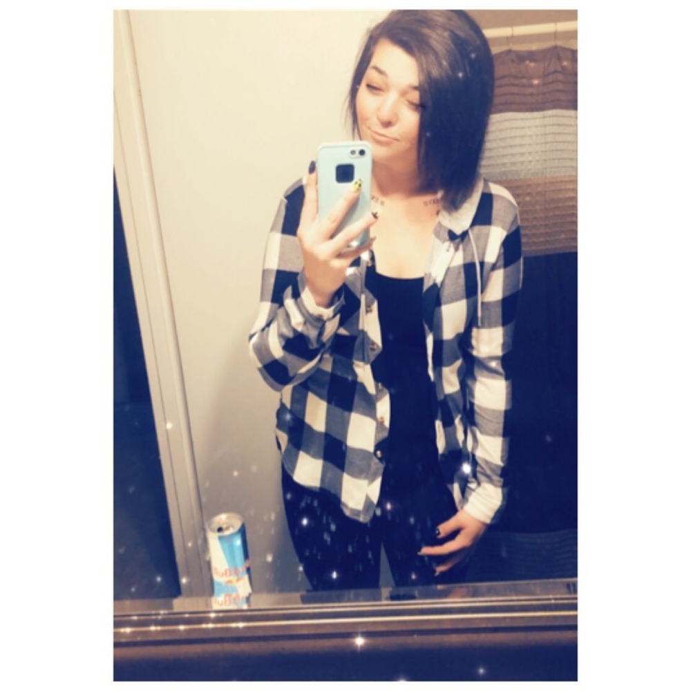 Meet your Posher, Sabrinaa